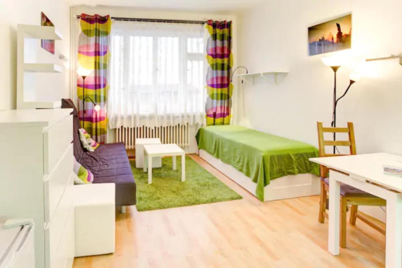 Nice Apartment By The Center Praga Exterior foto
